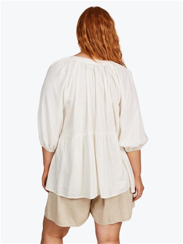 Isle of Mine Amelie Button Top