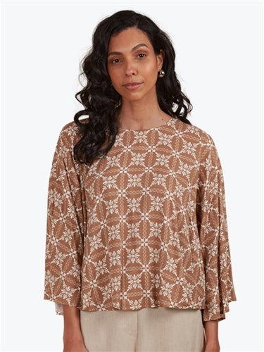Isle of Mine Venus Top