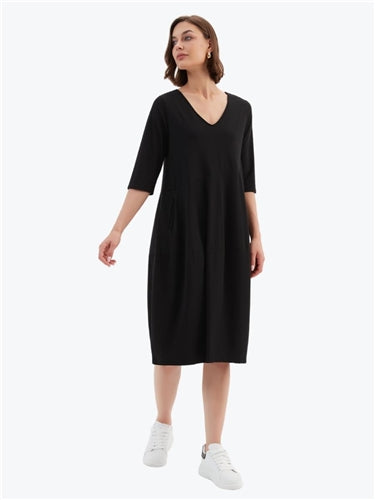 Tirelli V Neck Diagonal Seam Dress