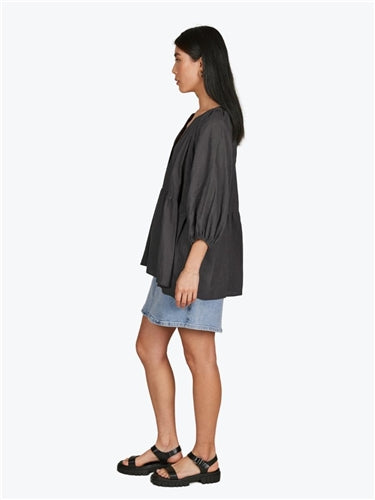 Isle of Mine Amelie Button Top