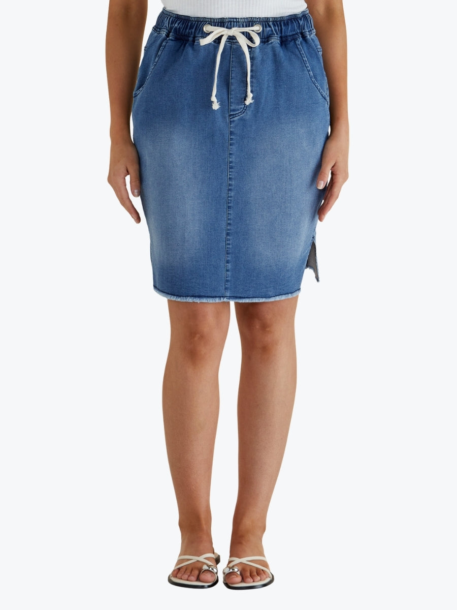 Betty Basics Augie Denim Skirt in Denim Blue