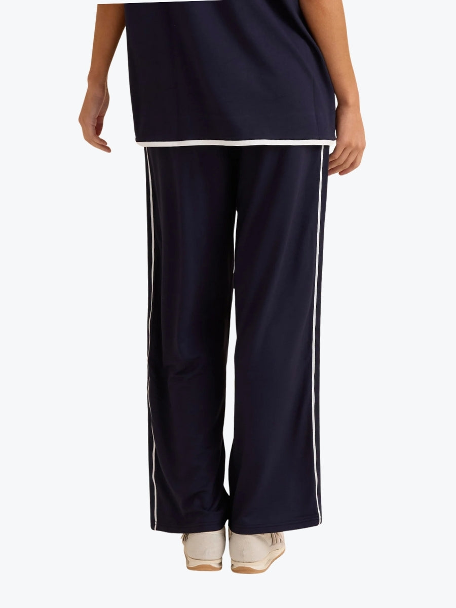 Betty Basics Evelyn Wide Leg Jogger BB7077