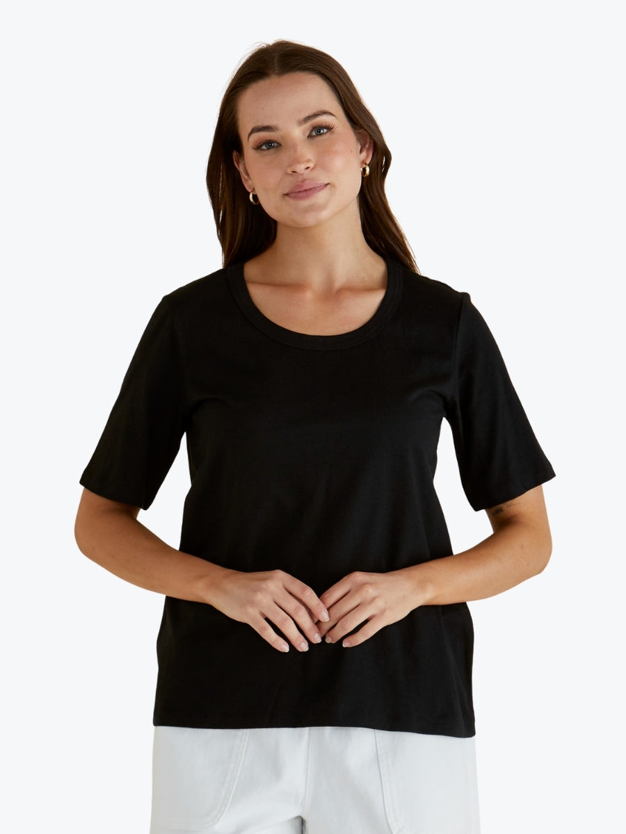 Betty Basics Riley Tee in Black