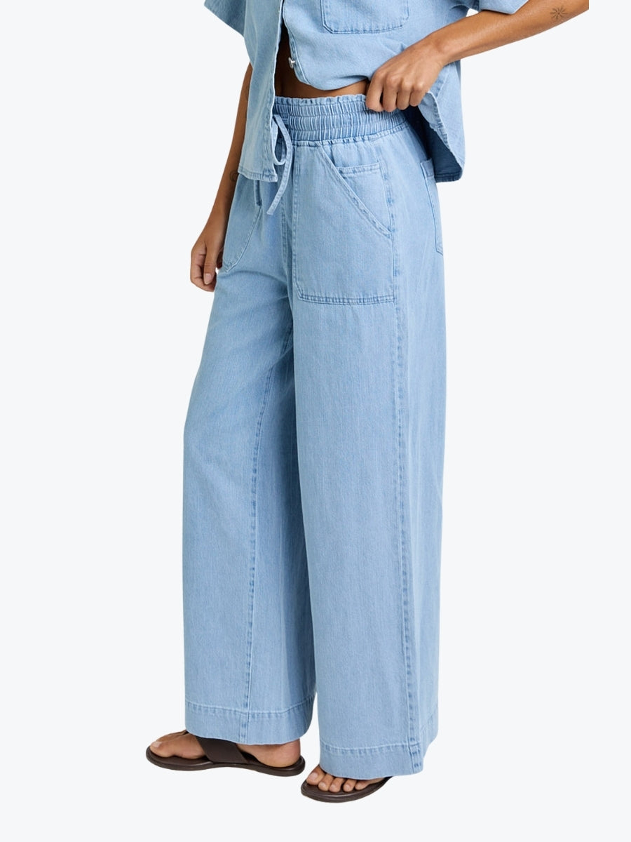 Betty Basics Saffra Relax Leg Jean | Medium Wash