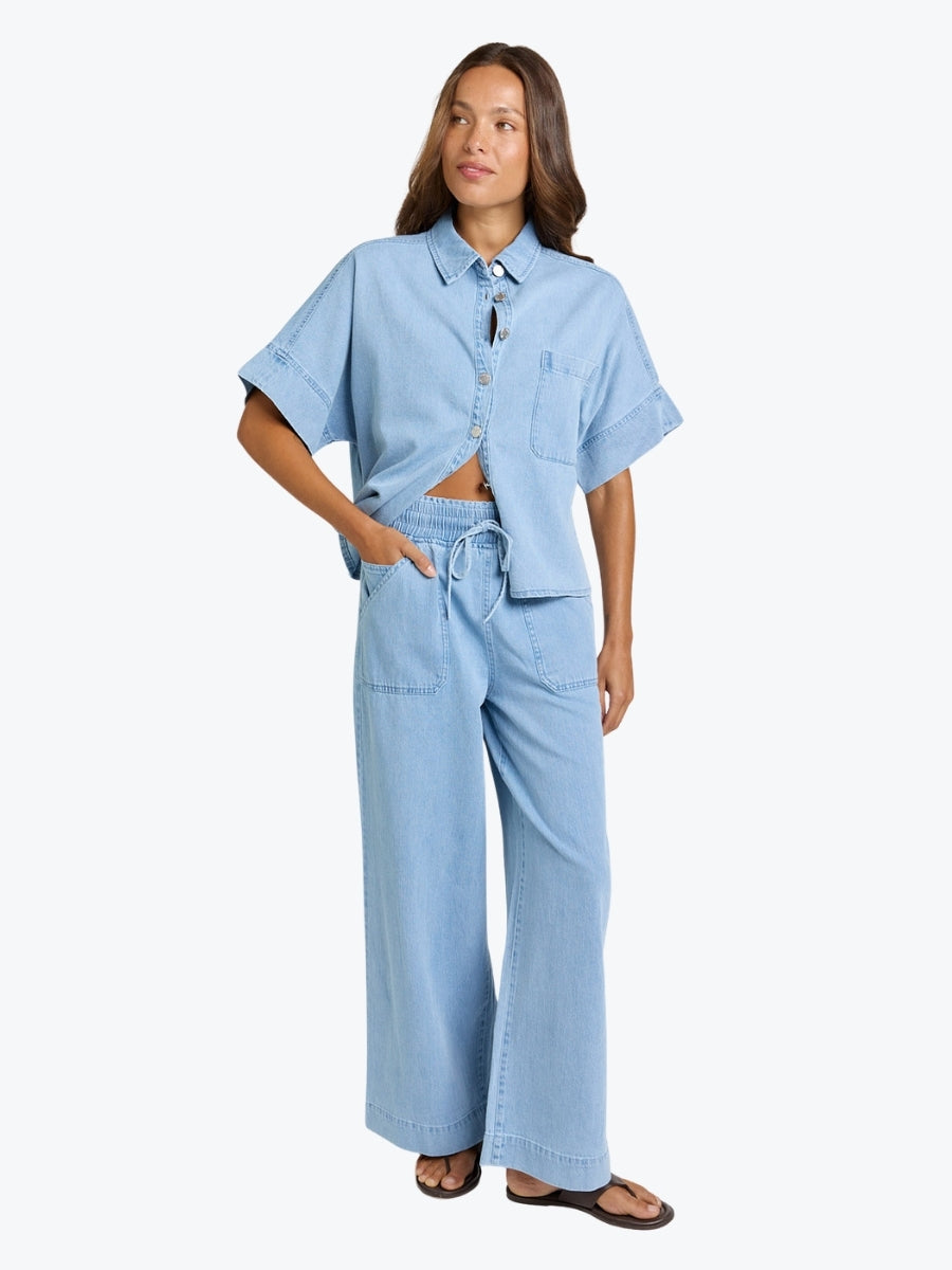 Betty Basics Saffra Relax Leg Jean | Medium Wash