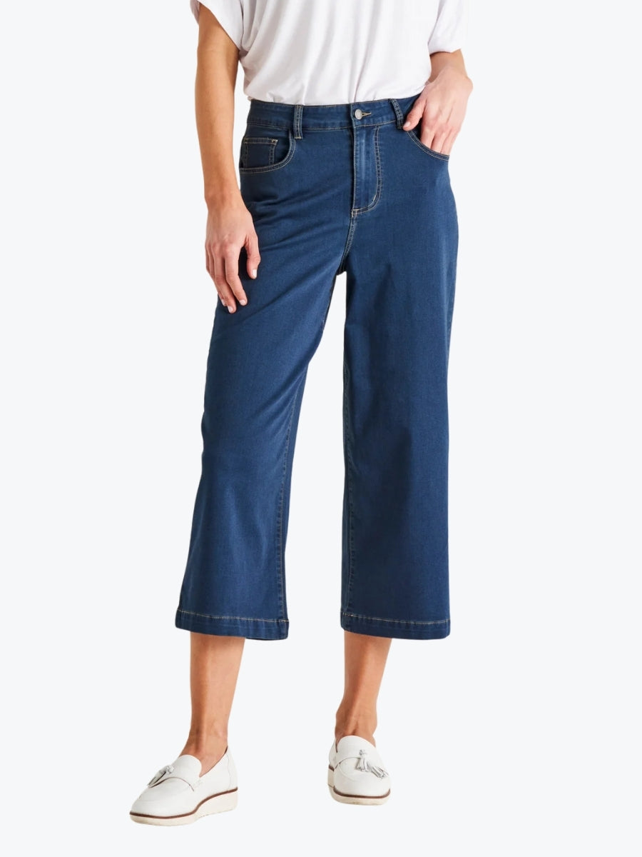 Betty Basics Tabitha Crop Jean in True Blue