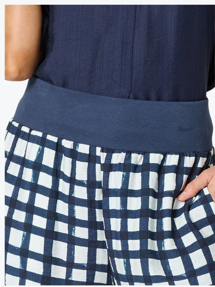 Clarity Monaco Grid Print Wide Leg Pant | Navy/White