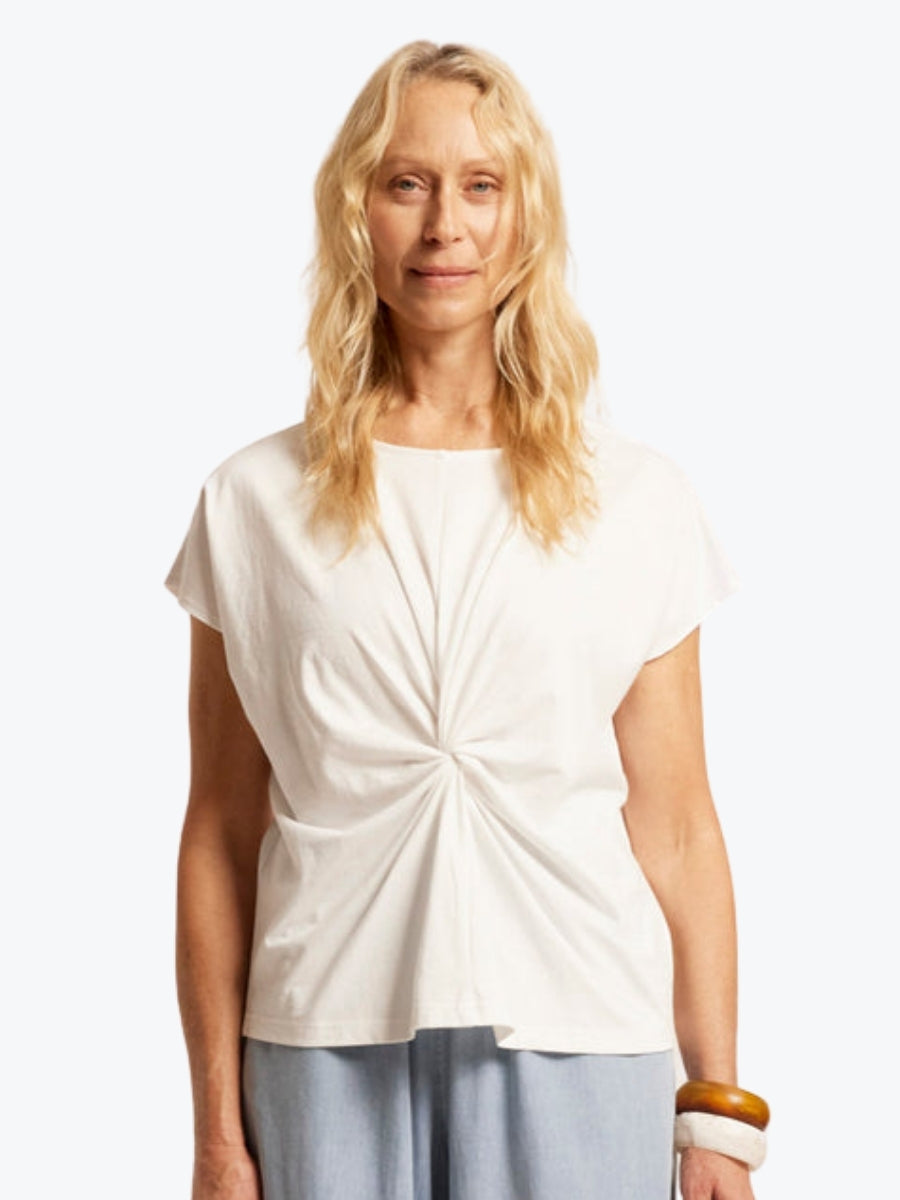 Eb + Ive Casa Twist Tshirt | White