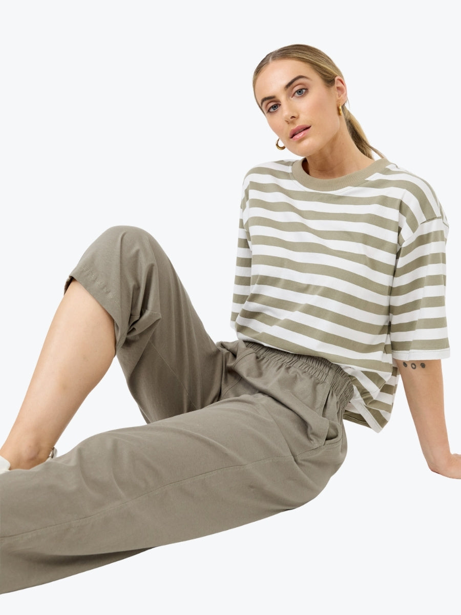 Eb&Ive Studio Traveller Pant in Olive