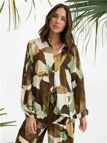 Holiday Cliffside Print Shirt