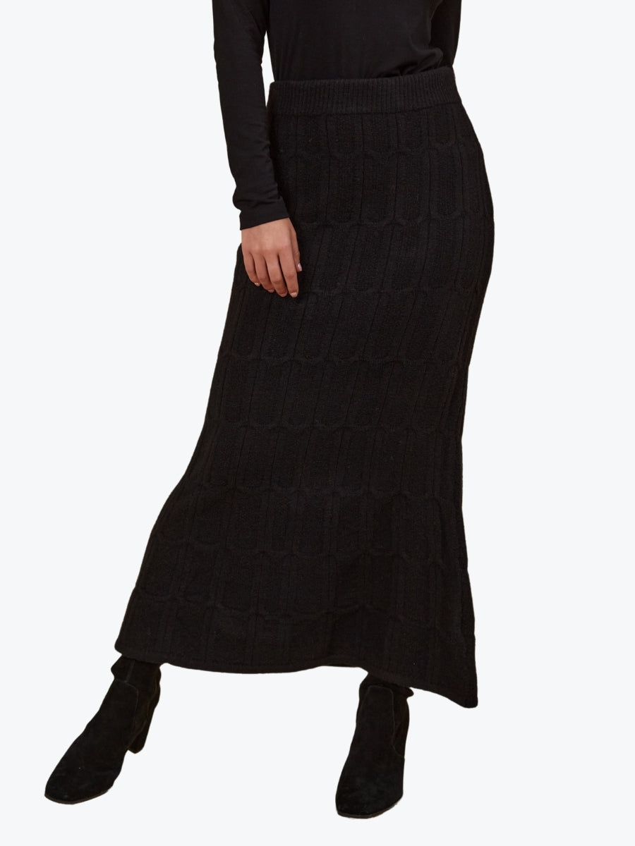 Isle of Mine Hera Knit Skirt in Onyx