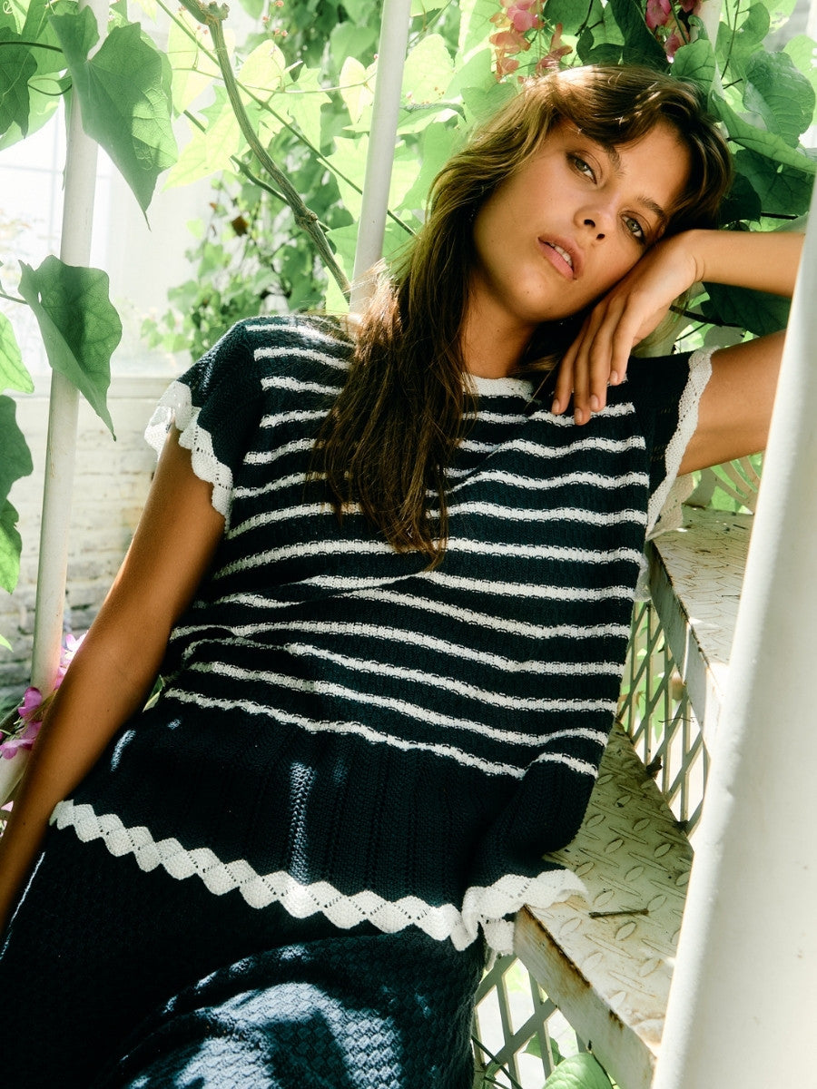 Isle of Mine Ida Knit Top in Navy