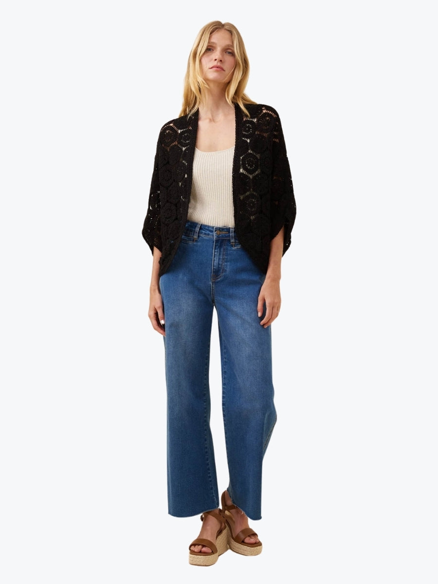 Isle of Mine Maggie Crochet Cape | Black
