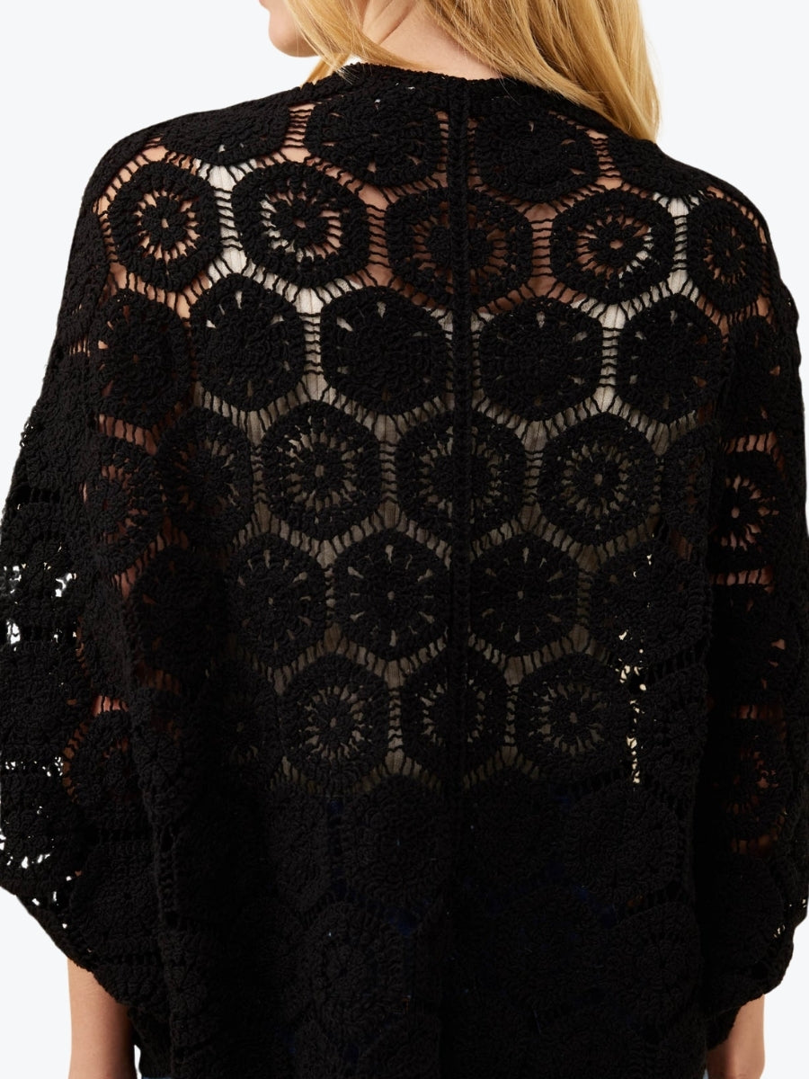 Isle of Mine Maggie Crochet Cape | Black