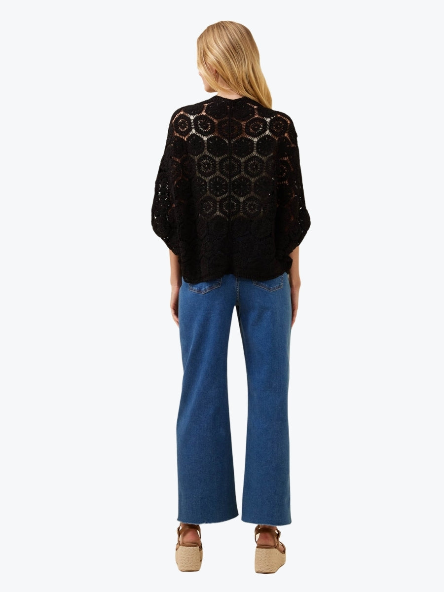 Isle of Mine Maggie Crochet Cape | Black