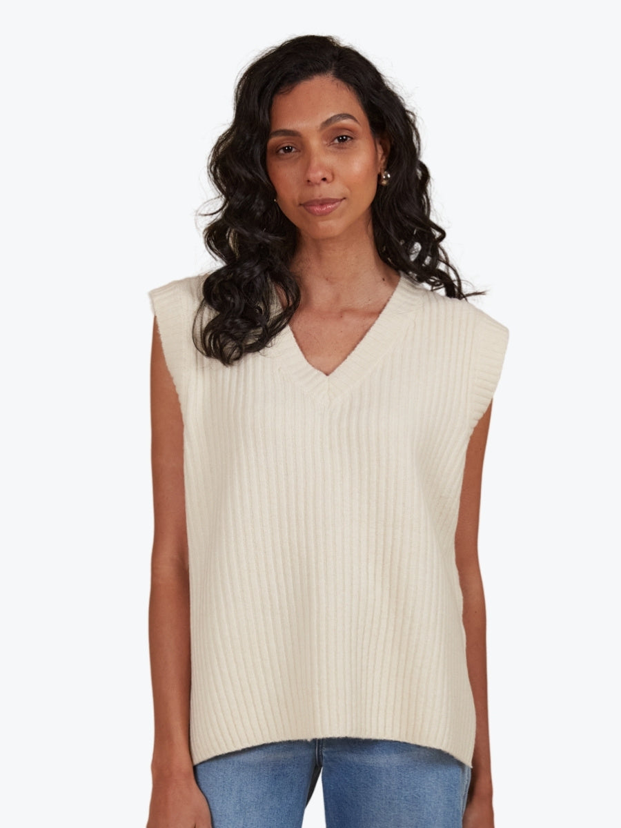 Isle of Mine Miru Knit Vest in Canvas