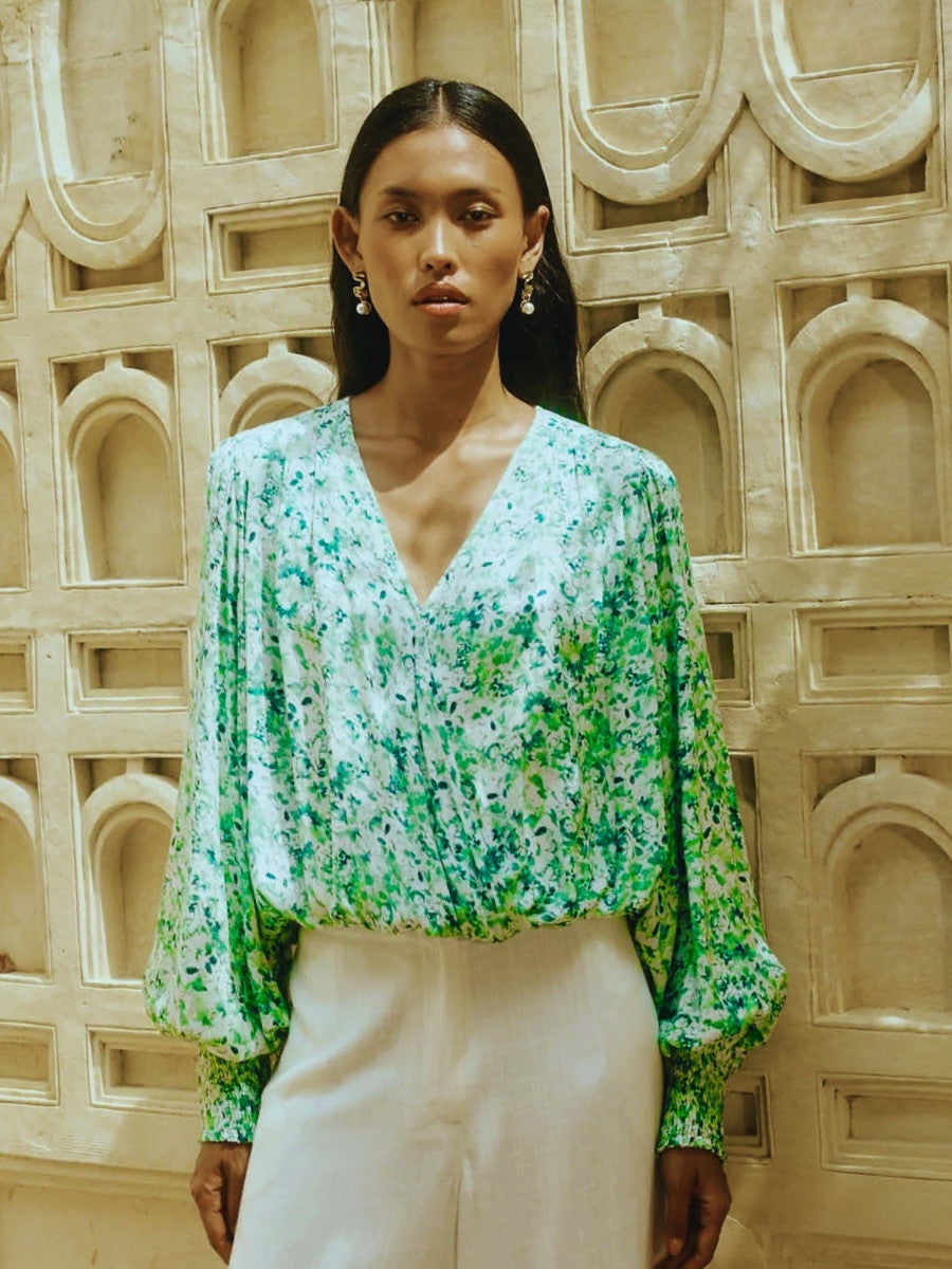 Isle of Mine Oline Cropped Top in Jasmine