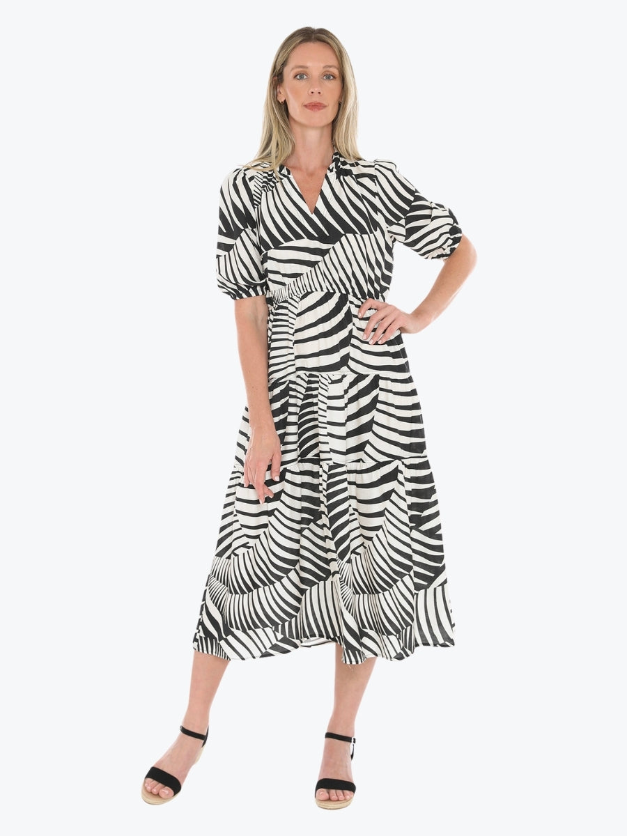 Jump Abstract Fern Dress in Black/Ivory