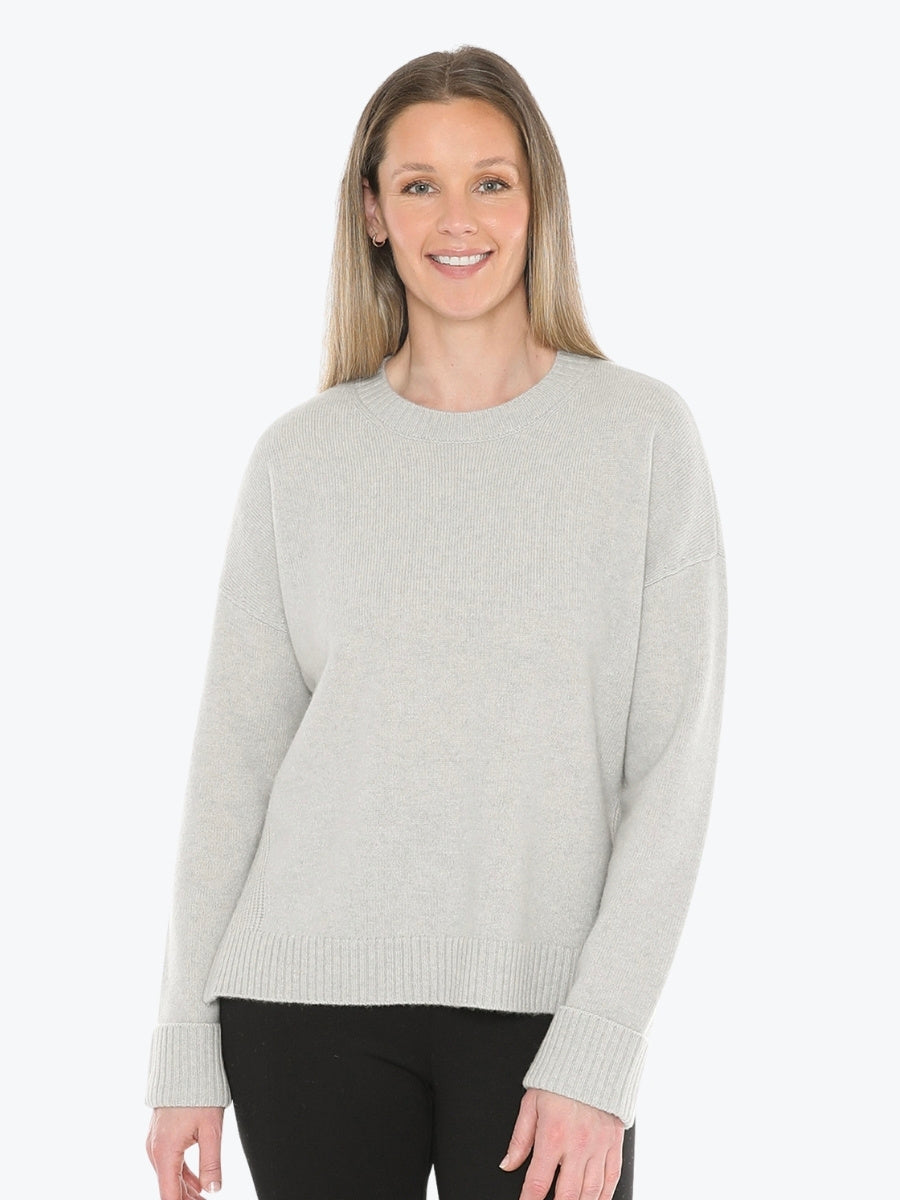 Jump Side Detail Crew Pullover in Mist