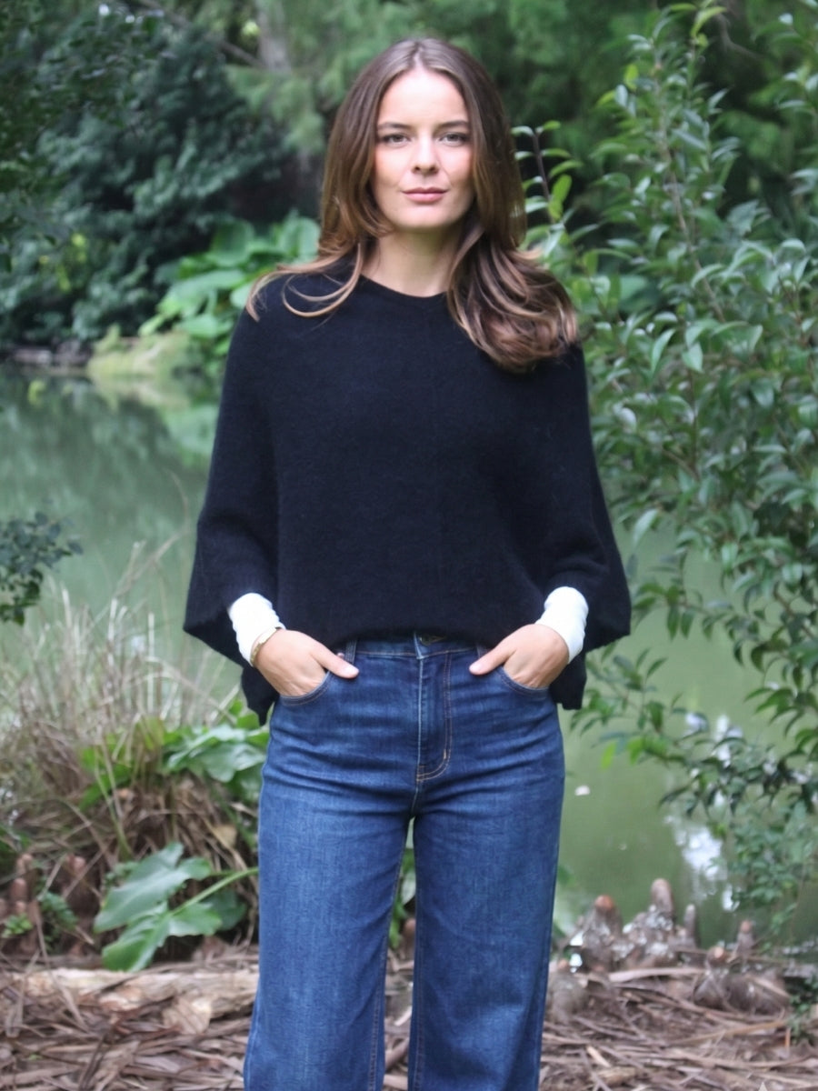 Lothlorian Plain Poncho | Black