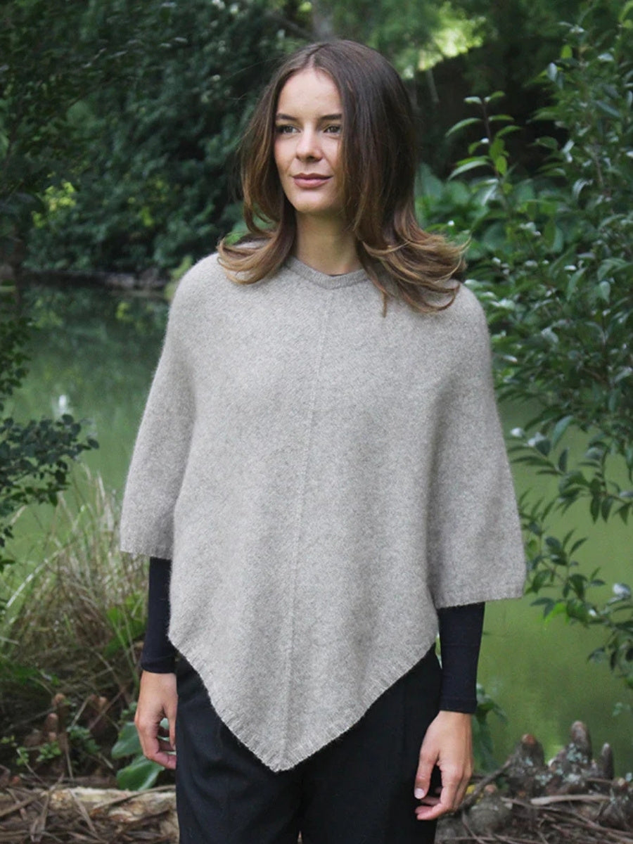 Lothlorian Plain Poncho in Natural