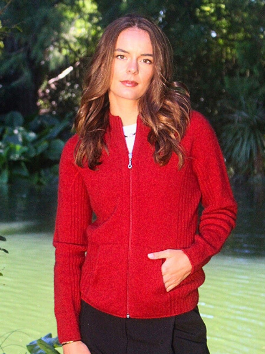 Lothlorian Essential Jacket 9842 in Red