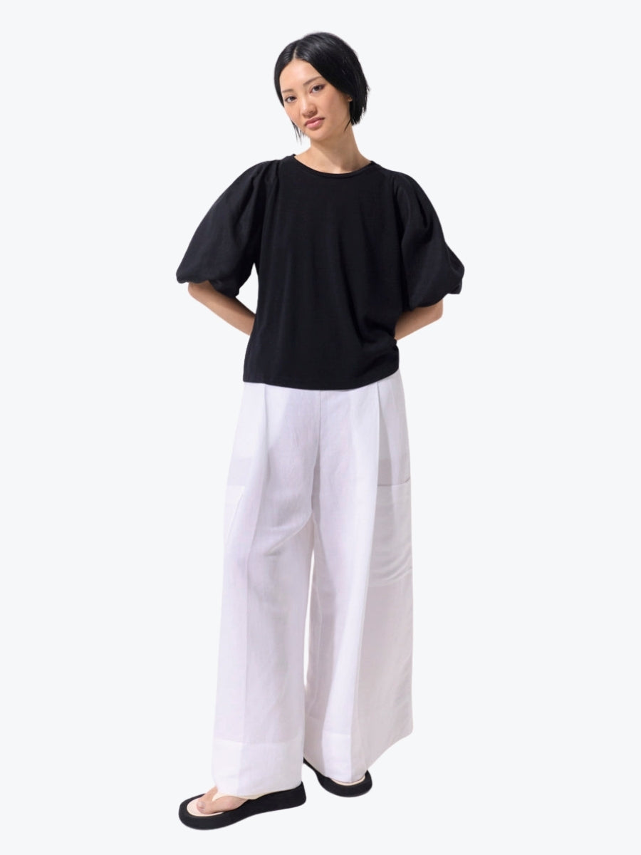 Marco Polo Pinstitch Gathered Sleeve Tee | Black
