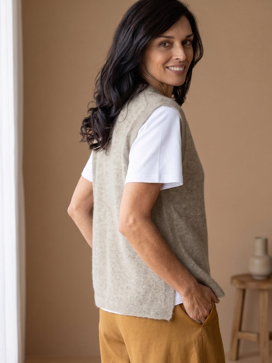 Noble Wilde Kowhai Vest | Oyster