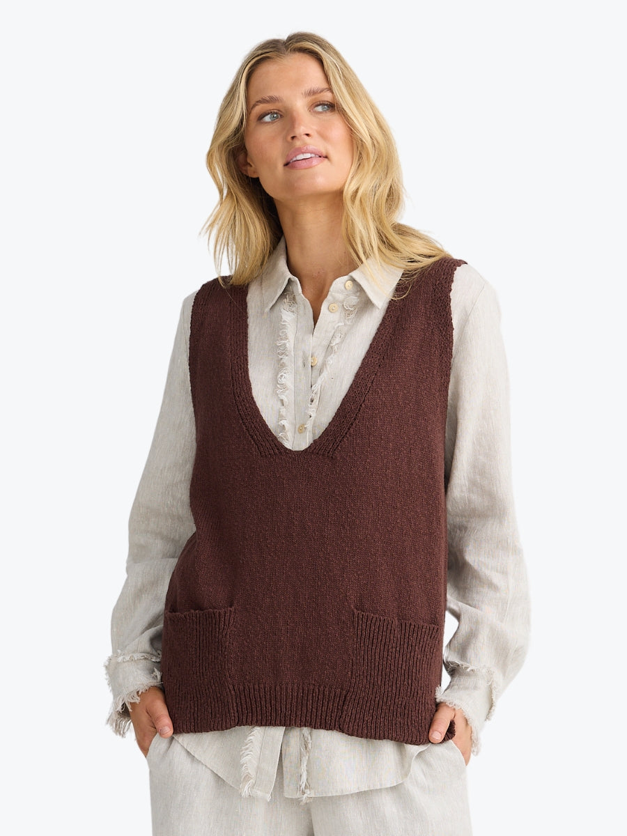 The Shanty Corporation Tribeca Vest in Chocolate