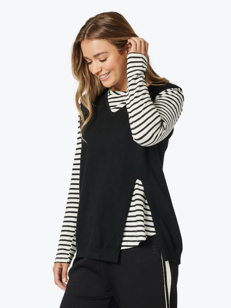Threadz Vicky Side Split Knit Vest 44373
