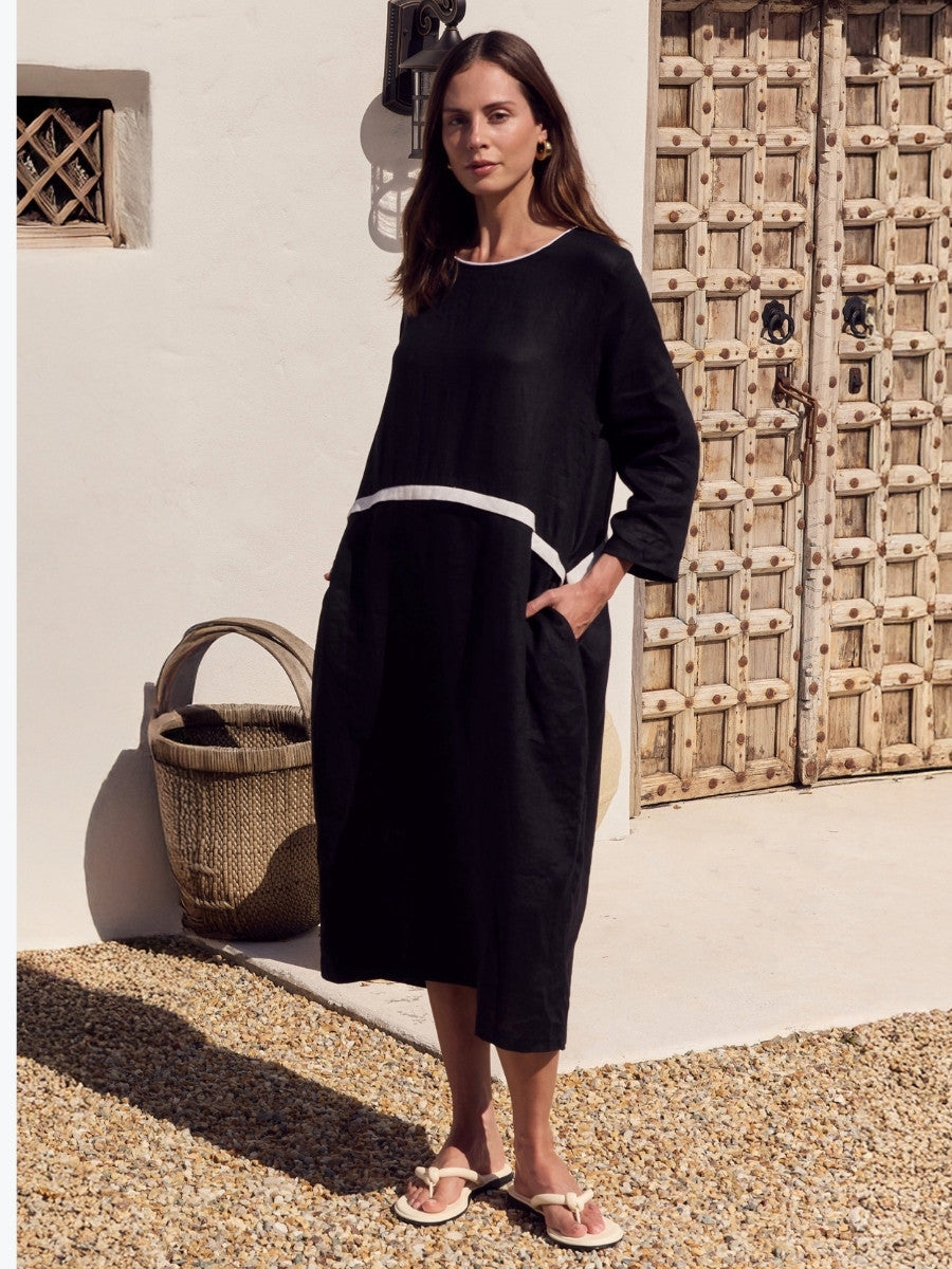 Tirelli Contrast Trim Ovoid Dress in Black