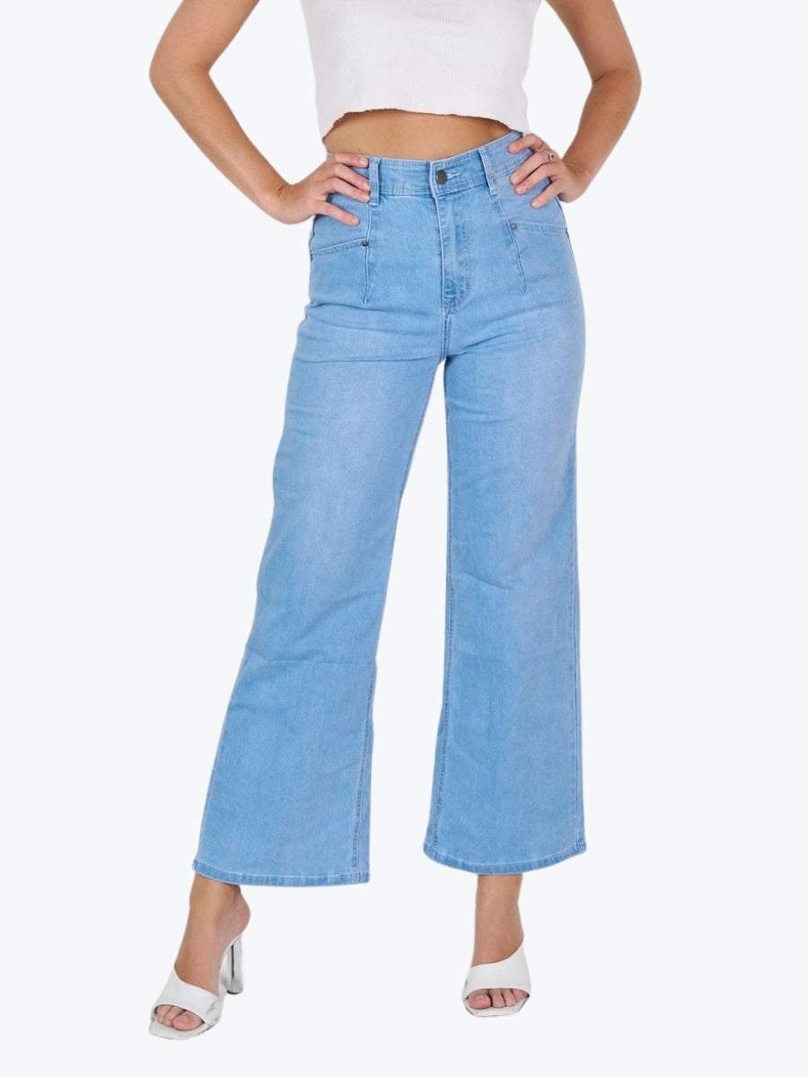 Wakee Slice Pocket Wide Leg Jean in Light Denim