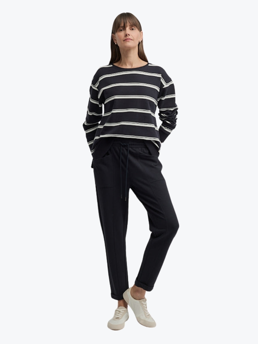 Yarra Trail Endless Sweat | Navy/Ecru
