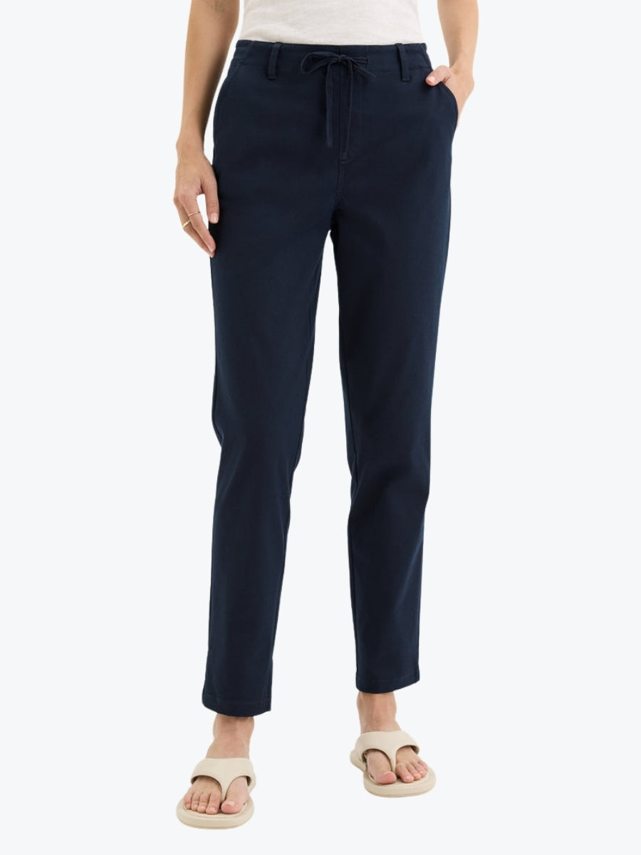 Yarra Trail Mont Pant in Navy