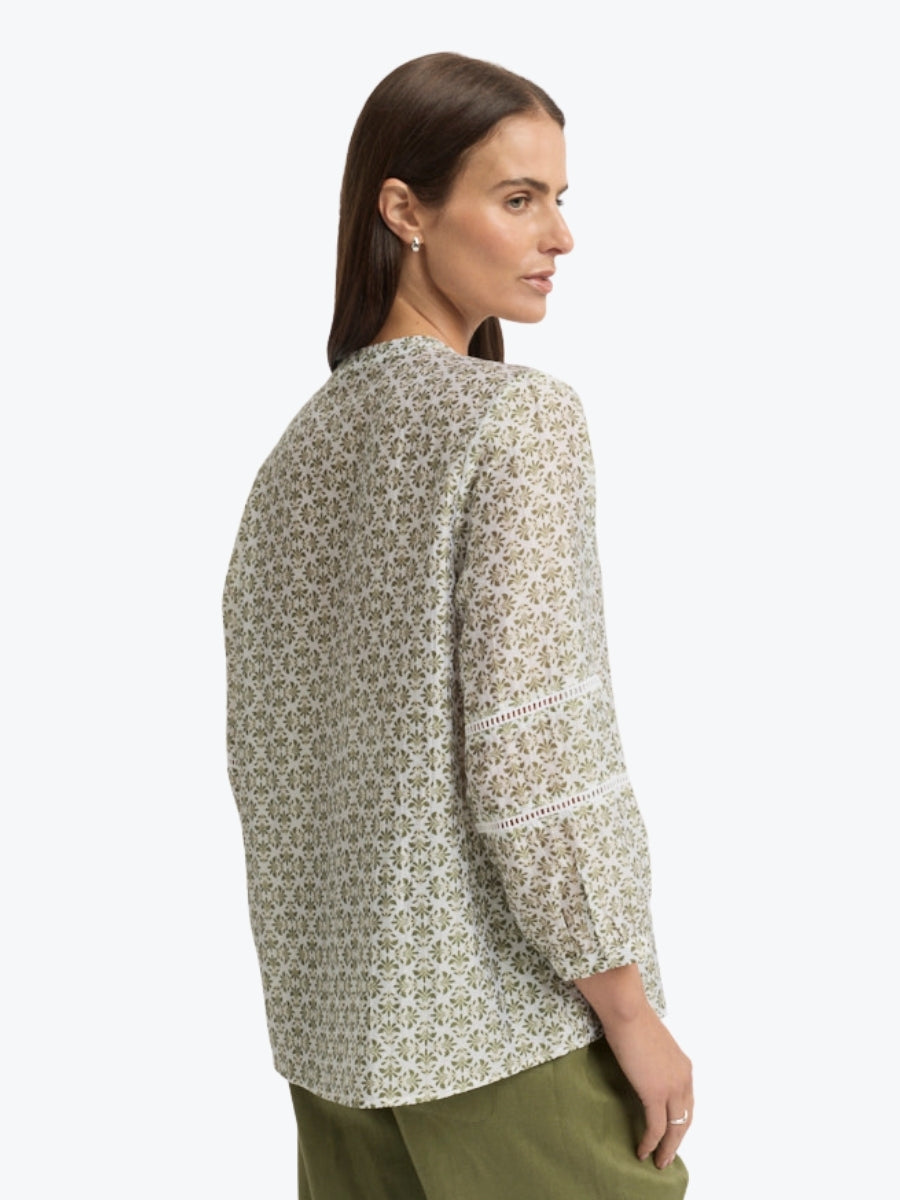 Yarra Trail Vine Blouse | Ecru/Lawn